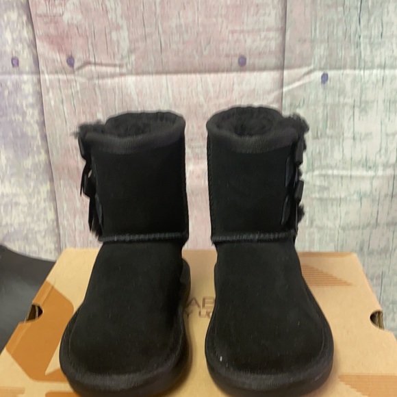 BNWTs Girls Koolaburra by UGG Short Boot. Size 5 - Picture 3 of 16